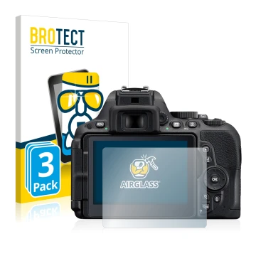 Parte frontal de un envase de producto con el logotipo de la marca BROTECT. Al lado se muestra el dispositivo Nikon D5500 con 