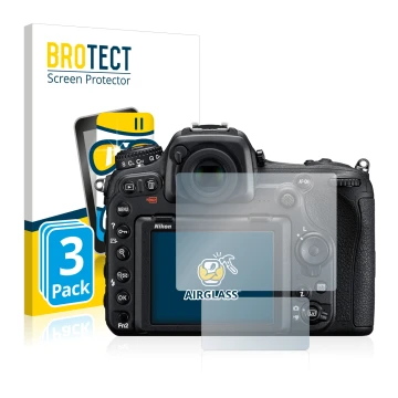 Parte frontal de un envase de producto con el logotipo de la marca BROTECT. Al lado se muestra el dispositivo Nikon D500 con s