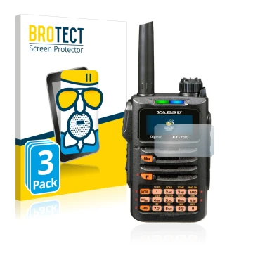 Parte frontal de un envase de producto con el logotipo de la marca BROTECT. Al lado se muestra el dispositivo Yaesu FT-70DR co