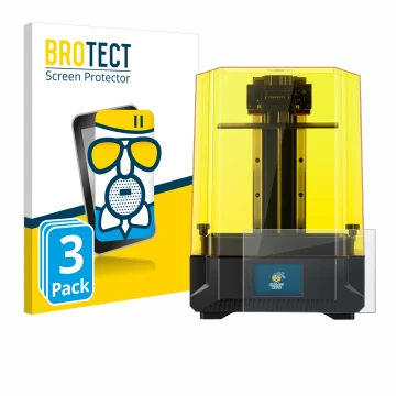 Parte frontal de un envase de producto con el logotipo de la marca BROTECT. Al lado se muestra el dispositivo Anycubic Photon 