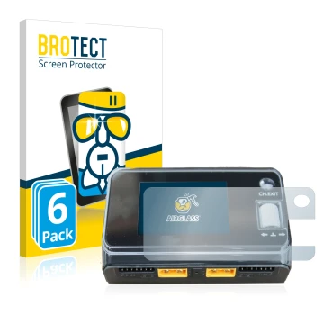 Parte frontal de un envase de producto con el logotipo de la marca BROTECT. Al lado se muestra el dispositivo ToolkitRC M6D Du