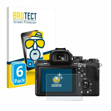 Parte frontal de un envase de producto con el logotipo de la marca BROTECT. Al lado se muestra el dispositivo Sony Alpha 7 II 