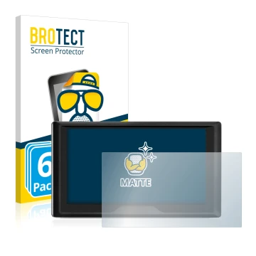 Parte frontal de un envase de producto con el logotipo de la marca BROTECT. Al lado se muestra el dispositivo Garmin Drive 61 
