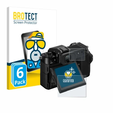Parte frontal de un envase de producto con el logotipo de la marca BROTECT. Al lado se muestra el dispositivo Fujifilm GFX100S