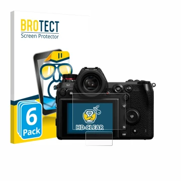 Parte frontal de un envase de producto con el logotipo de la marca BROTECT. Al lado se muestra el dispositivo Panasonic Lumix 
