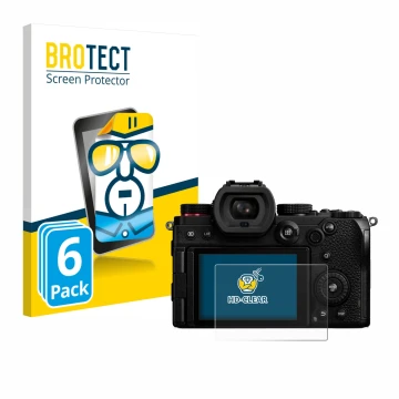 Parte frontal de un envase de producto con el logotipo de la marca BROTECT. Al lado se muestra el dispositivo Panasonic Lumix 