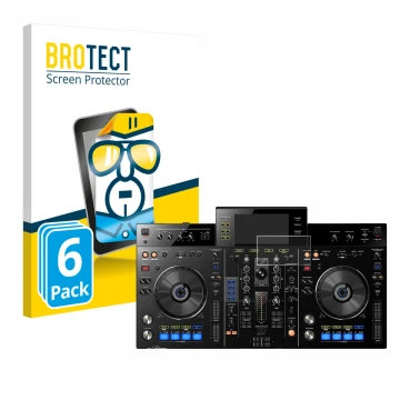 Parte frontal de un envase de producto con el logotipo de la marca BROTECT. Al lado se muestra el dispositivo Pioneer XDJ-RX c