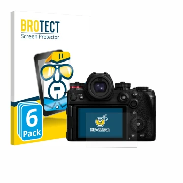 Parte frontal de un envase de producto con el logotipo de la marca BROTECT. Al lado se muestra el dispositivo Panasonic Lumix 