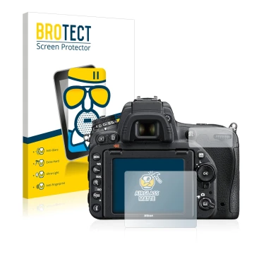 Parte frontal de un envase de producto con el logotipo de la marca BROTECT. Al lado se muestra el dispositivo Nikon D750 con s