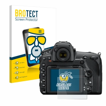 Parte frontal de un envase de producto con el logotipo de la marca BROTECT. Al lado se muestra el dispositivo Nikon D850 con s