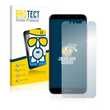 Parte frontal de un envase de producto con el logotipo de la marca BROTECT. Al lado se muestra el dispositivo Huawei Y6 2018 c