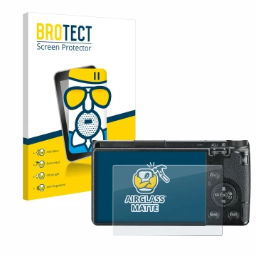Parte frontal de un envase de producto con el logotipo de la marca BROTECT. Al lado se muestra el dispositivo Ricoh GR III 201