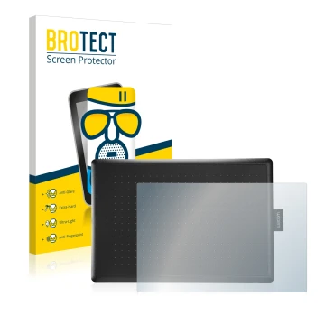 Parte frontal de un envase de producto con el logotipo de la marca BROTECT. Al lado se muestra el dispositivo Wacom One Medium