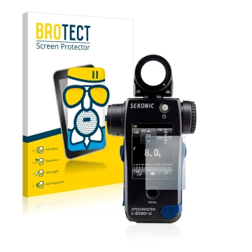 Parte frontal de un envase de producto con el logotipo de la marca BROTECT. Al lado se muestra el dispositivo Sekonic L858D co