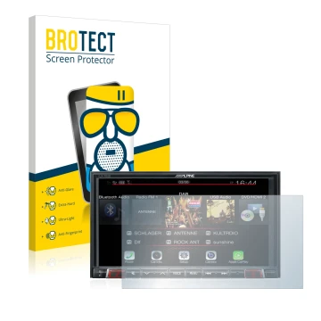 Parte frontal de un envase de producto con el logotipo de la marca BROTECT. Al lado se muestra el dispositivo Alpine iLX-702D 