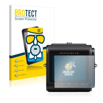 Parte frontal de un envase de producto con el logotipo de la marca BROTECT. Al lado se muestra el dispositivo Hasselblad 907X 