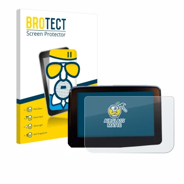 Parte frontal de un envase de producto con el logotipo de la marca BROTECT. Al lado se muestra el dispositivo Mazda 2 BJ 2024 