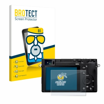 Parte frontal de un envase de producto con el logotipo de la marca BROTECT. Al lado se muestra el dispositivo Sony RX1R III co