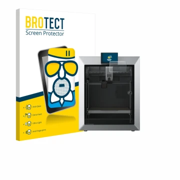 Parte frontal de un envase de producto con el logotipo de la marca BROTECT. Al lado se muestra el dispositivo Qidi Tech Q2 con