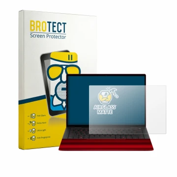 Parte frontal de un envase de producto con el logotipo de la marca BROTECT. Al lado se muestra el dispositivo HP Scuderia Ferr