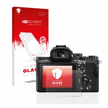 Parte frontal de un envase de producto con el logotipo de la marca upscreen. Al lado se muestra el dispositivo Sony Alpha 7 II