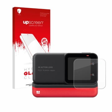 Parte frontal de un envase de producto con el logotipo de la marca upscreen. Al lado se muestra el dispositivo Insta360 One RS