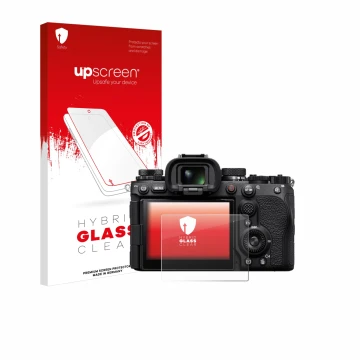 Parte frontal de un envase de producto con el logotipo de la marca upscreen. Al lado se muestra el dispositivo Sony Alpha 9 II