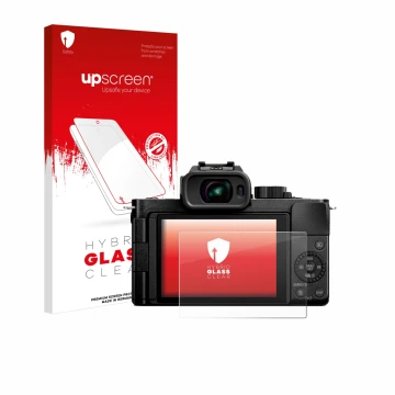 Parte frontal de un envase de producto con el logotipo de la marca upscreen. Al lado se muestra el dispositivo Panasonic Lumix