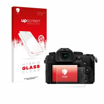 Parte frontal de un envase de producto con el logotipo de la marca upscreen. Al lado se muestra el dispositivo Panasonic Lumix
