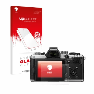 Parte frontal de un envase de producto con el logotipo de la marca upscreen. Al lado se muestra el dispositivo OM System OM-3 