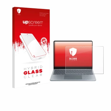 Parte frontal de un envase de producto con el logotipo de la marca upscreen. Al lado se muestra el dispositivo Microsoft Surfa