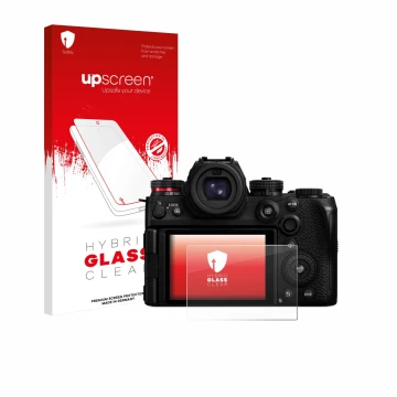 Parte frontal de un envase de producto con el logotipo de la marca upscreen. Al lado se muestra el dispositivo Panasonic Lumix