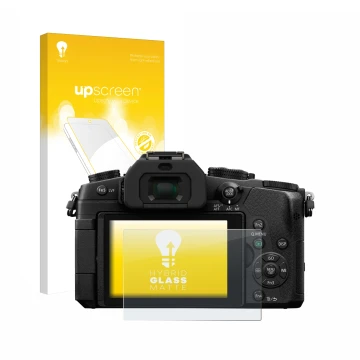 Parte frontal de un envase de producto con el logotipo de la marca upscreen. Al lado se muestra el dispositivo Panasonic Lumix