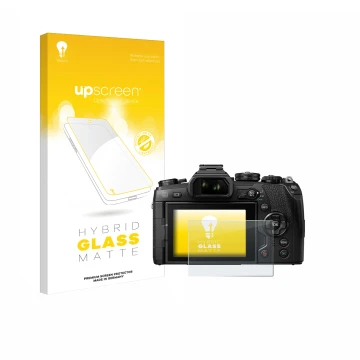 Parte frontal de un envase de producto con el logotipo de la marca upscreen. Al lado se muestra el dispositivo Olympus OM-D E-