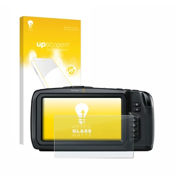 Parte frontal de un envase de producto con el logotipo de la marca upscreen. Al lado se muestra el dispositivo Blackmagic Pock