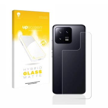 Parte frontal de un envase de producto con el logotipo de la marca upscreen. Al lado se muestra el dispositivo Xiaomi 13 (Tras