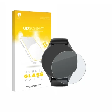 Parte frontal de un envase de producto con el logotipo de la marca upscreen. Al lado se muestra el dispositivo Hama 8900 (42 m