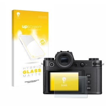 Parte frontal de un envase de producto con el logotipo de la marca upscreen. Al lado se muestra el dispositivo Leica SL3 con s