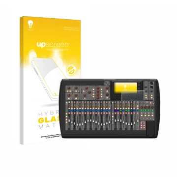 Parte frontal de un envase de producto con el logotipo de la marca upscreen. Al lado se muestra el dispositivo Behringer X32 c