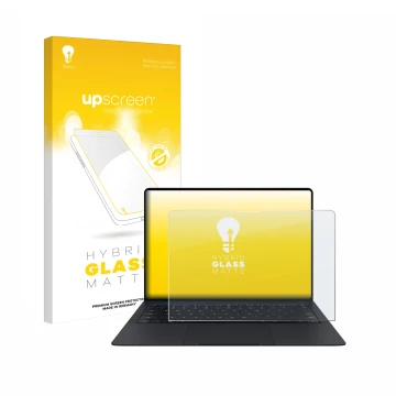 Parte frontal de un envase de producto con el logotipo de la marca upscreen. Al lado se muestra el dispositivo Huawei MateBook