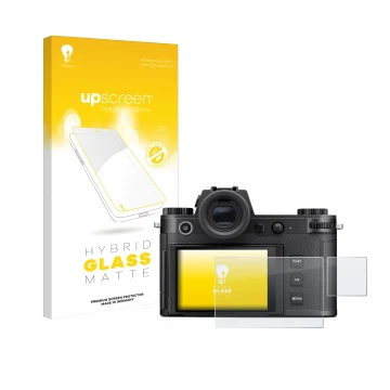 Parte frontal de un envase de producto con el logotipo de la marca upscreen. Al lado se muestra el dispositivo Leica SL3-S (Pa