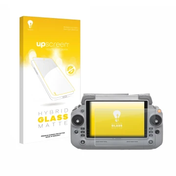 Parte frontal de un envase de producto con el logotipo de la marca upscreen. Al lado se muestra el dispositivo DJI RC Plus 2 c