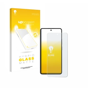 Parte frontal de un envase de producto con el logotipo de la marca upscreen. Al lado se muestra el dispositivo realme P3 5G co