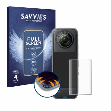 Parte frontal de un envase de producto con el logotipo de la marca Savvies. Al lado se muestra el dispositivo Insta360 X4 con 