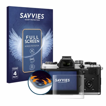 Parte frontal de un envase de producto con el logotipo de la marca Savvies. Al lado se muestra el dispositivo OM System OM-3 c