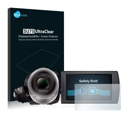 Parte frontal de un envase de producto con el logotipo de la marca Savvies. Al lado se muestra el dispositivo Sony FDR-AX53 co