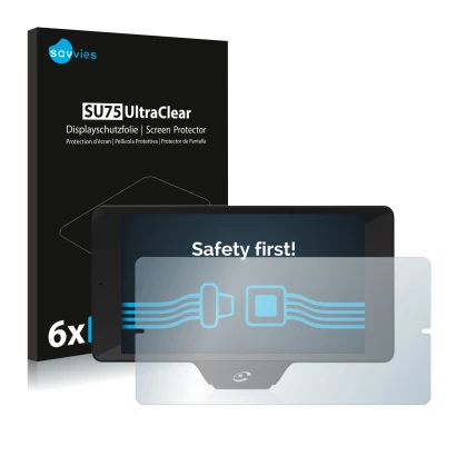 Parte frontal de un envase de producto con el logotipo de la marca Savvies. Al lado se muestra el dispositivo Coyote Nav+ 2017