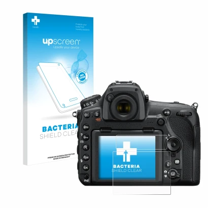 Parte frontal de un envase de producto con el logotipo de la marca upscreen. Al lado se muestra el dispositivo Nikon D850 con