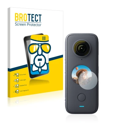 Parte frontal de un envase de producto con el logotipo de la marca BROTECT. Al lado se muestra el dispositivo Insta360 One X2 