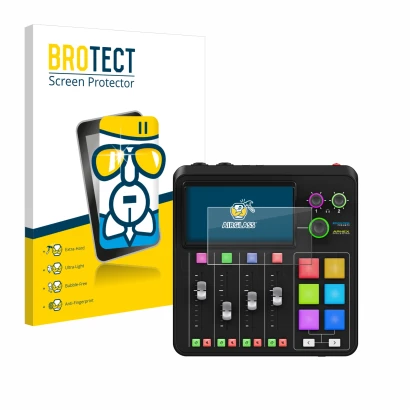 Parte frontal de un envase de producto con el logotipo de la marca BROTECT. Al lado se muestra el dispositivo Rode Rodecaster